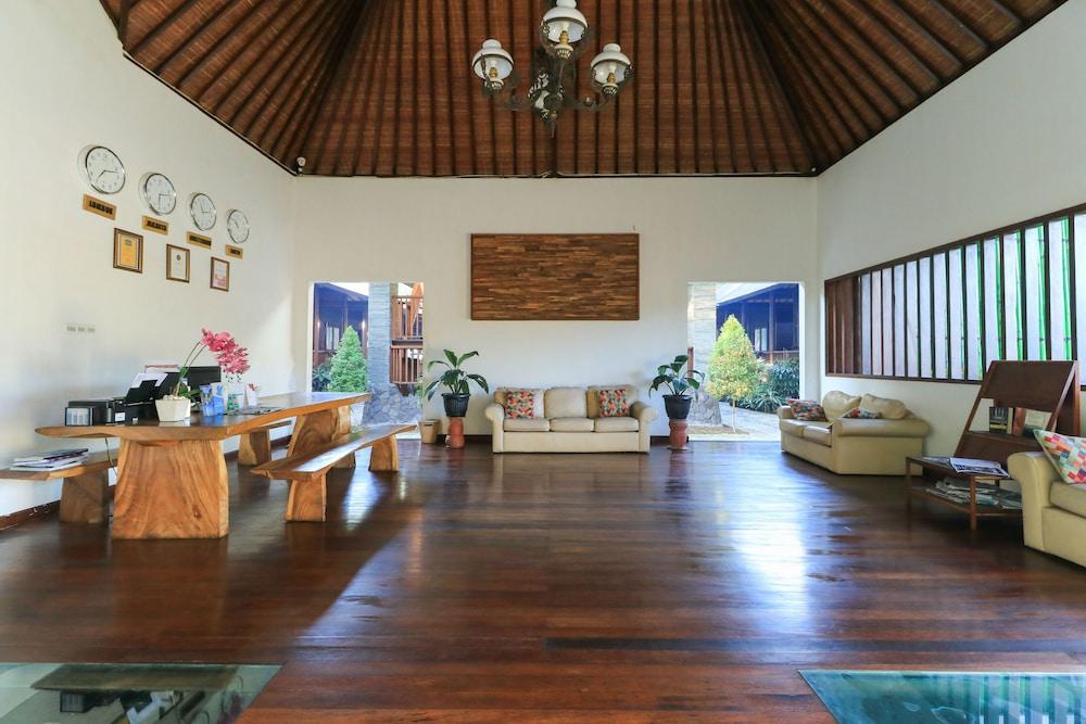 Coconut Boutique Resort Senggigi Extérieur photo