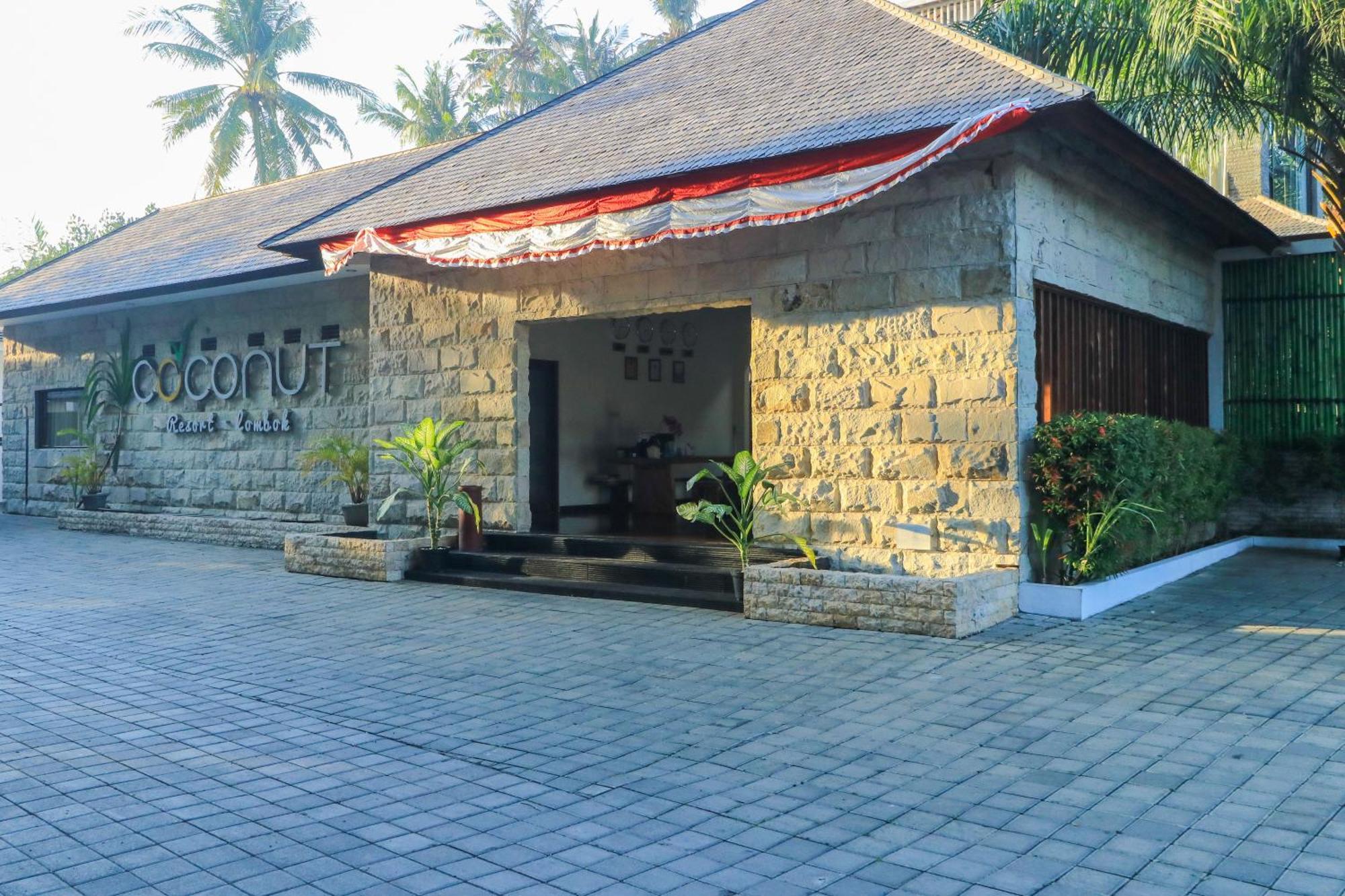 Coconut Boutique Resort Senggigi Extérieur photo