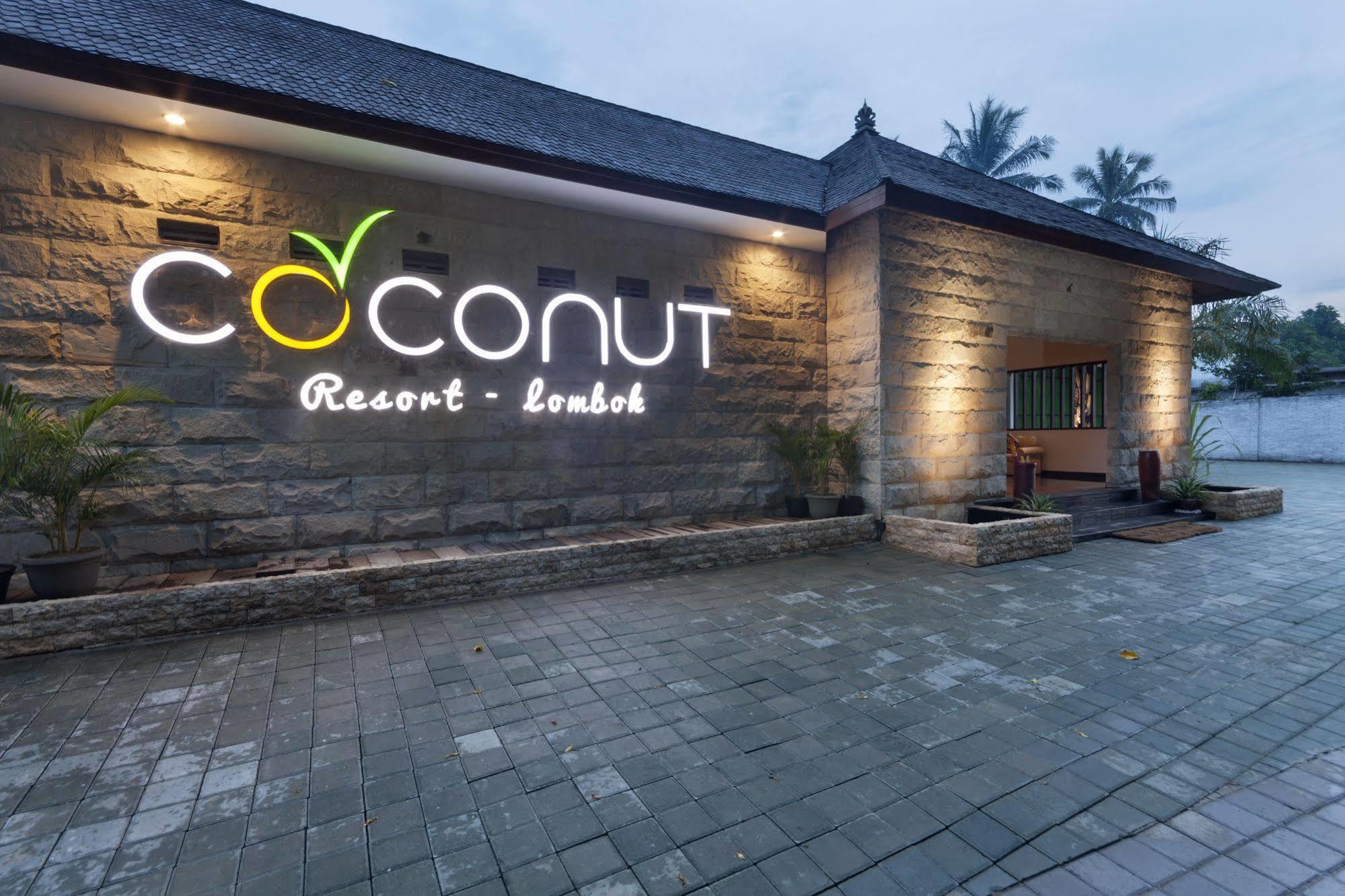 Coconut Boutique Resort Senggigi Extérieur photo
